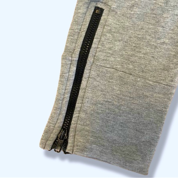 PINK Victoria’s Secret Grey Sweatpants - Picture 5 of 5